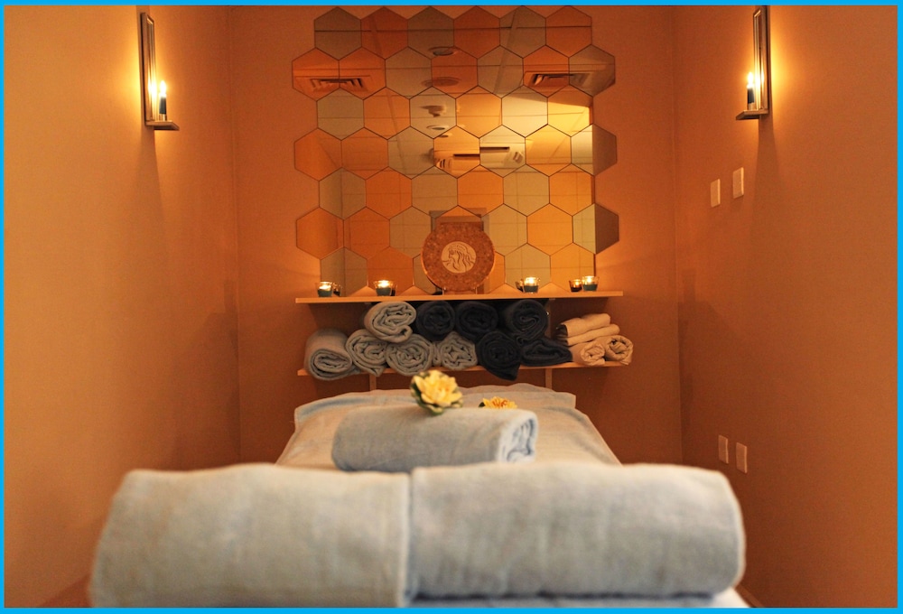 Poseidonia Beach Hotel — Hotel rooms in Limassol, Limassol Region