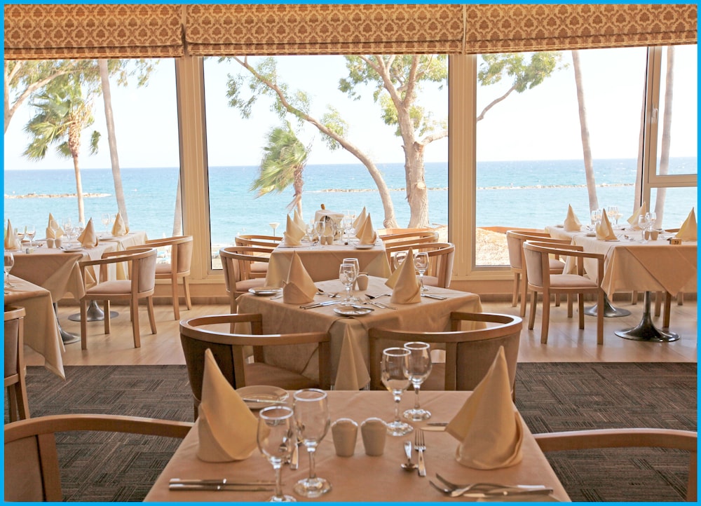 Poseidonia Beach Hotel — Restaurant & bars in Limassol, Limassol Region