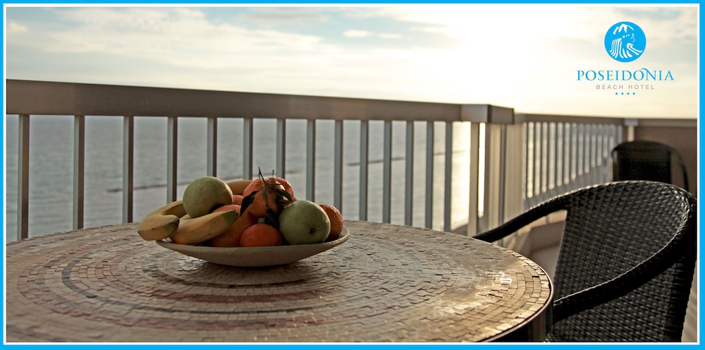 Poseidonia Beach Hotel — Hotel rooms in Limassol, Limassol Region