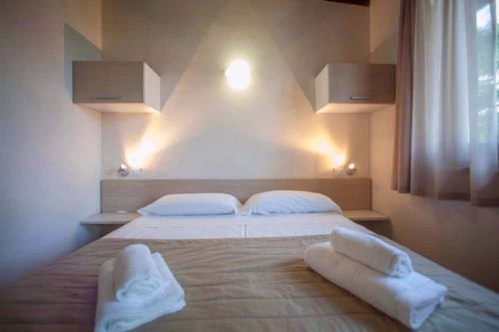 The Garda Village — Hotel rooms in Sirmione, Lombardy