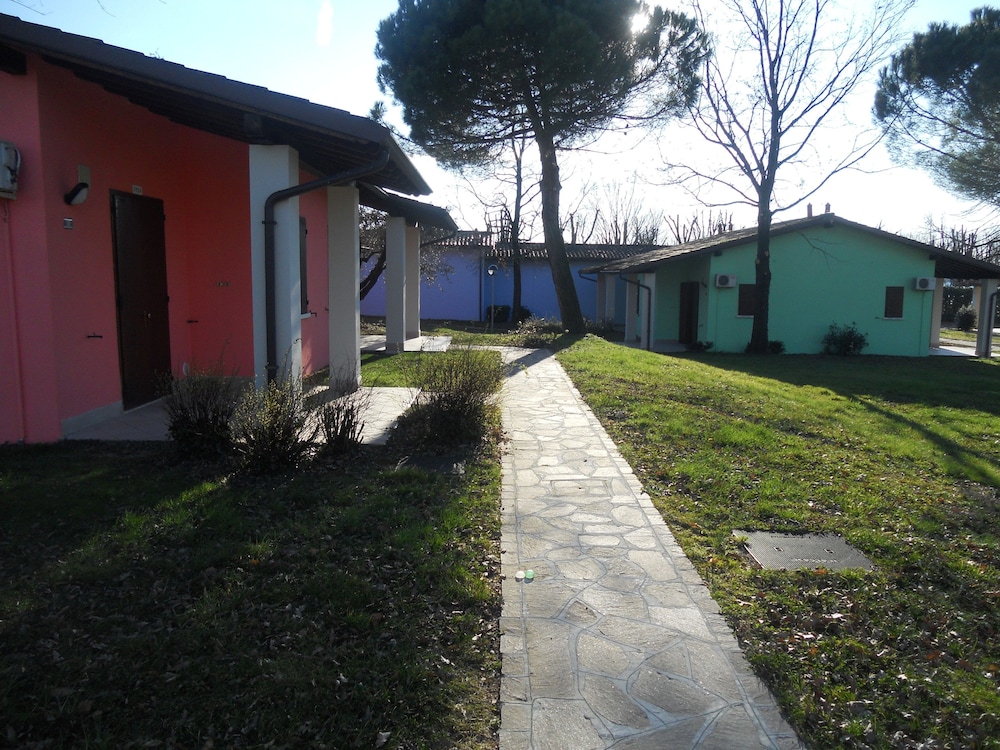 The Garda Village — Hotel building in Sirmione, Lombardy
