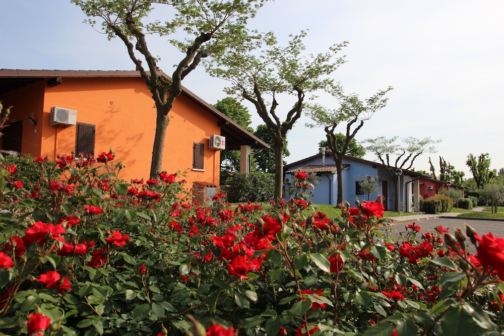 The Garda Village — Hotel building in Sirmione, Lombardy