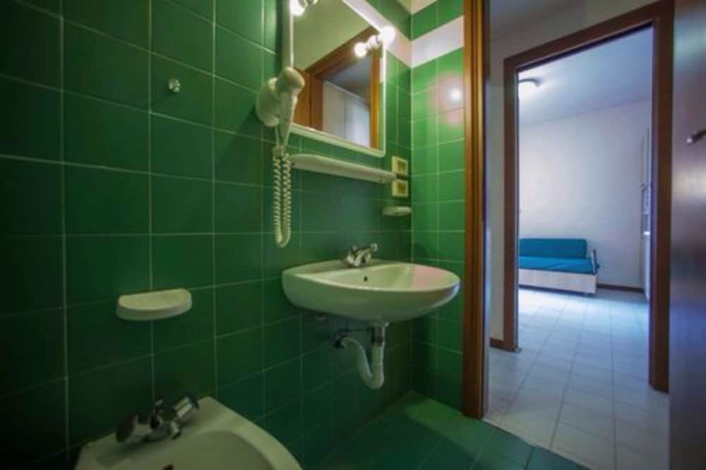The Garda Village — Hotel rooms in Sirmione, Lombardy