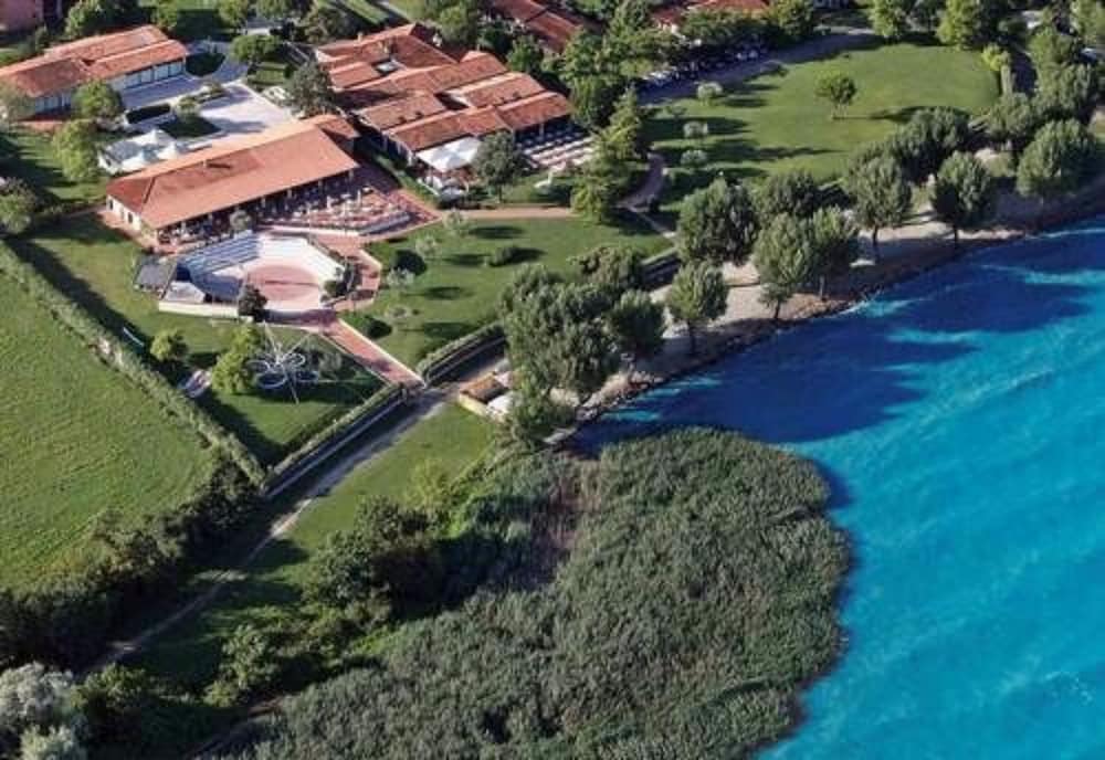 The Garda Village — Hotel building in Sirmione, Lombardy
