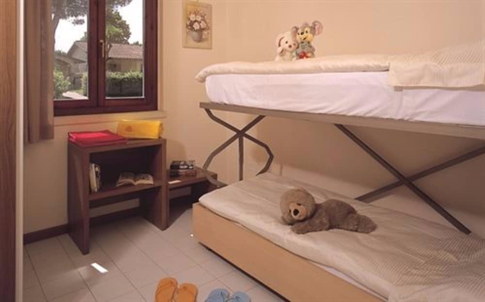 The Garda Village — Hotel rooms in Sirmione, Lombardy