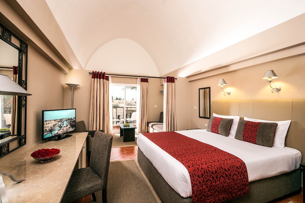 JAZ Makadina - All inclusive — Hotel rooms in Makadi Bay, Red Sea