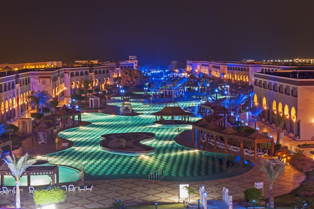 Sunrise Sentido Mamlouk Palace - All inclusive — Swimming pool in Hurghada, Red Sea
