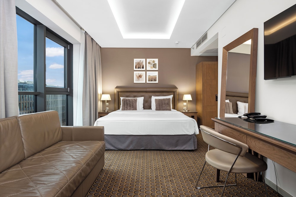 Hotel Royal Prague — Hotel rooms in Prague, Prague