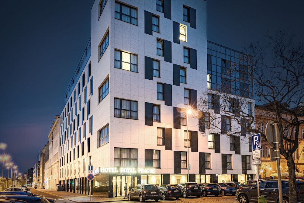 Hotel Royal Prague — Hotel building in Prague, Prague