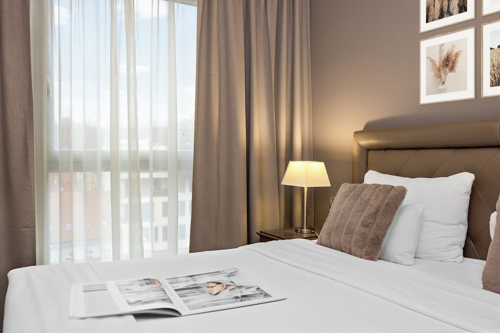 Hotel Royal Prague — Hotel rooms in Prague, Prague