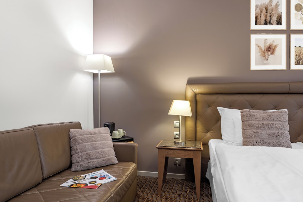 Hotel Royal Prague — Hotel rooms in Prague, Prague