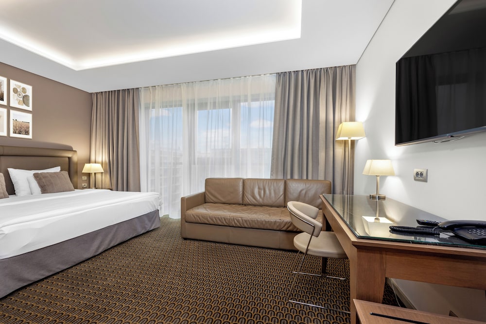 Hotel Royal Prague — Hotel rooms in Prague, Prague