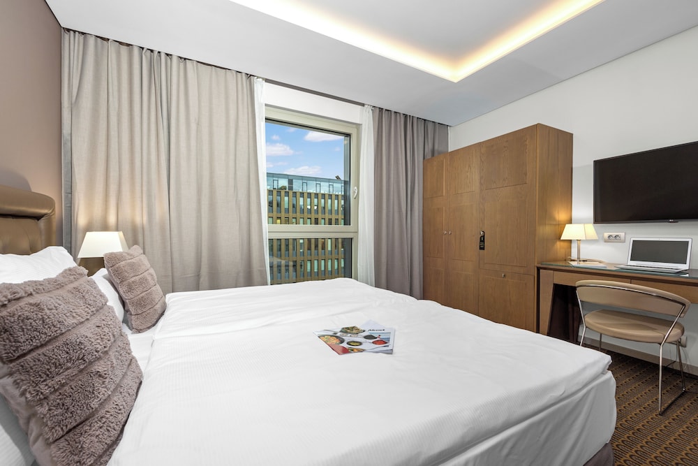 Hotel Royal Prague — Hotel rooms in Prague, Prague
