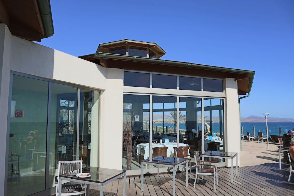 R2 Pájara Beach Hotel & Spa - All Inclusive — Restaurant in Costa Calma, Canary Islands