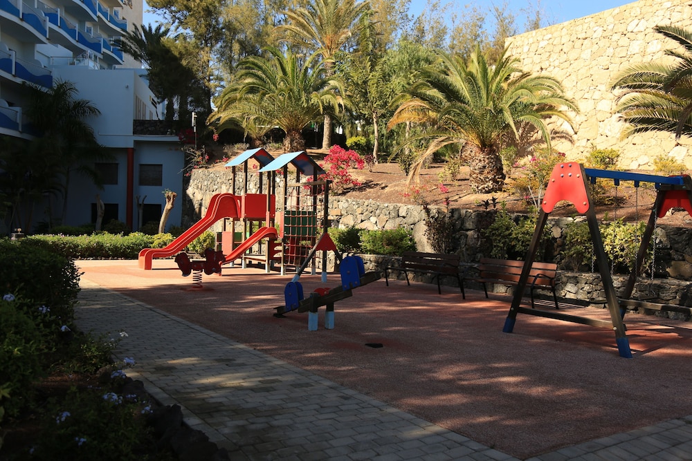 R2 Pájara Beach Hotel & Spa - All Inclusive — Facilities in Costa Calma, Canary Islands