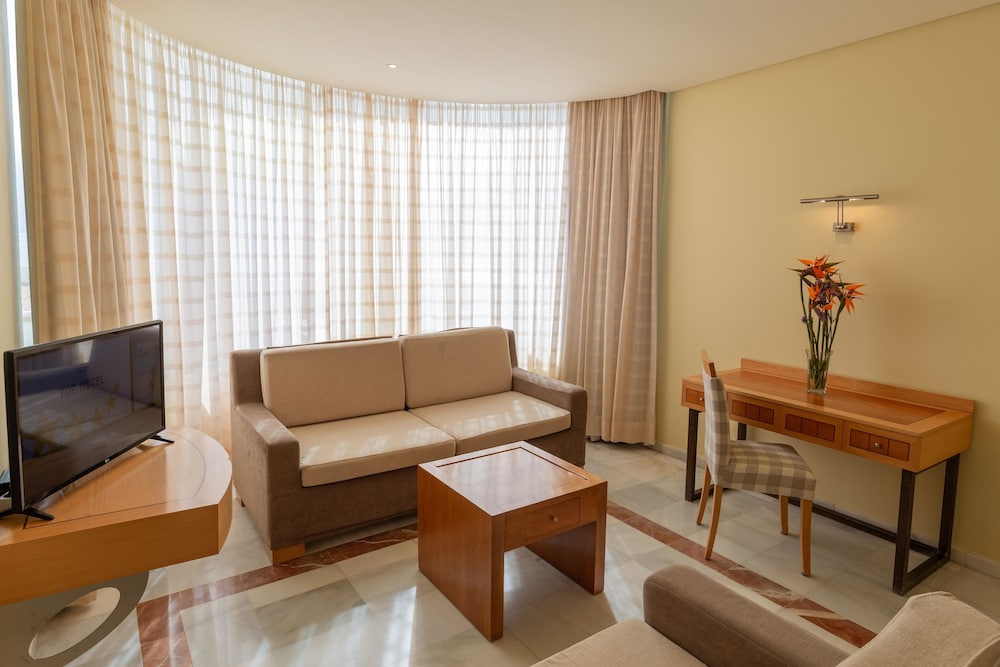 R2 Pájara Beach Hotel & Spa - All Inclusive — Rooms in Costa Calma, Canary Islands