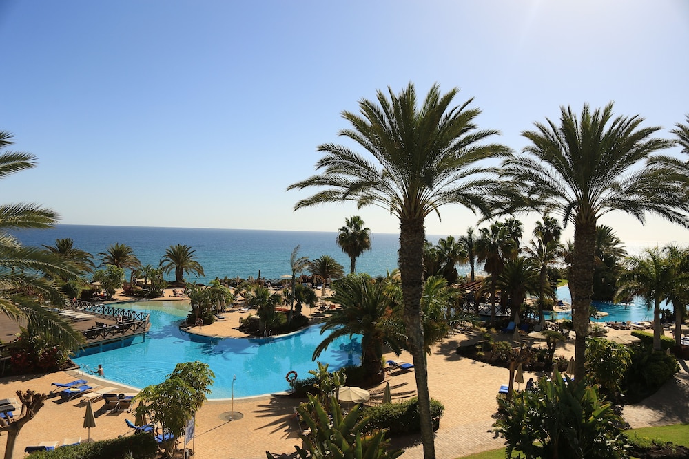 R2 Pájara Beach Hotel & Spa - All Inclusive — Pool in Costa Calma, Canary Islands