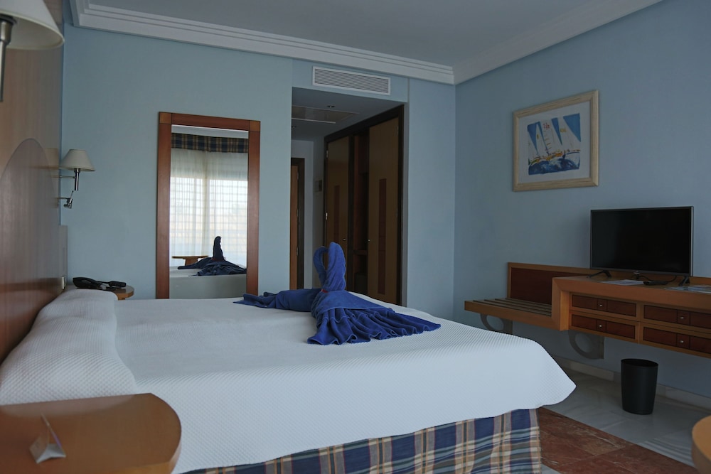 R2 Pájara Beach Hotel & Spa - All Inclusive — Rooms in Costa Calma, Canary Islands