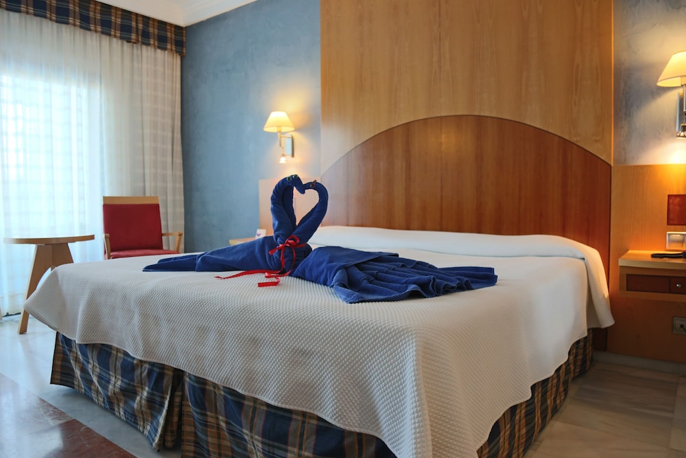 R2 Pájara Beach Hotel & Spa - All Inclusive — Rooms in Costa Calma, Canary Islands