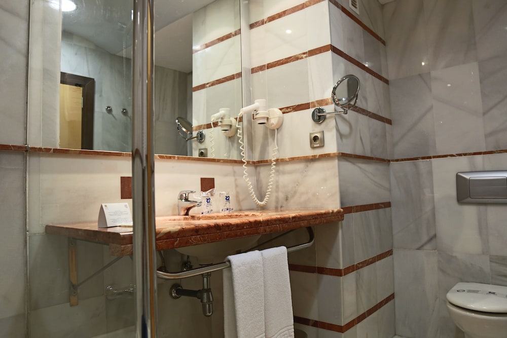 R2 Pájara Beach Hotel & Spa - All Inclusive — Rooms in Costa Calma, Canary Islands