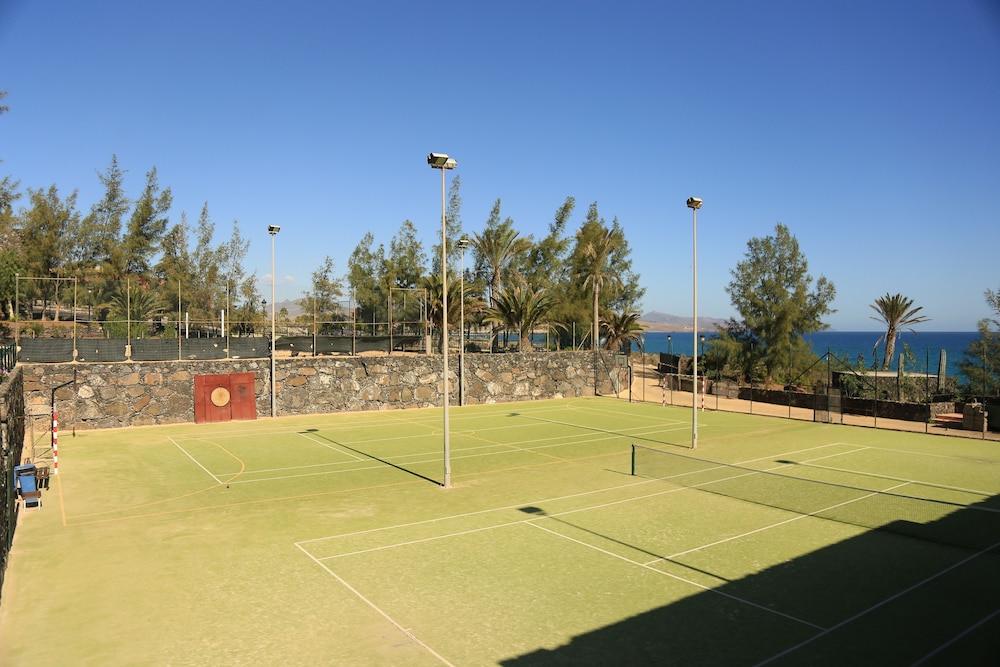 R2 Pájara Beach Hotel & Spa - All Inclusive — On-site activities in Costa Calma, Canary Islands