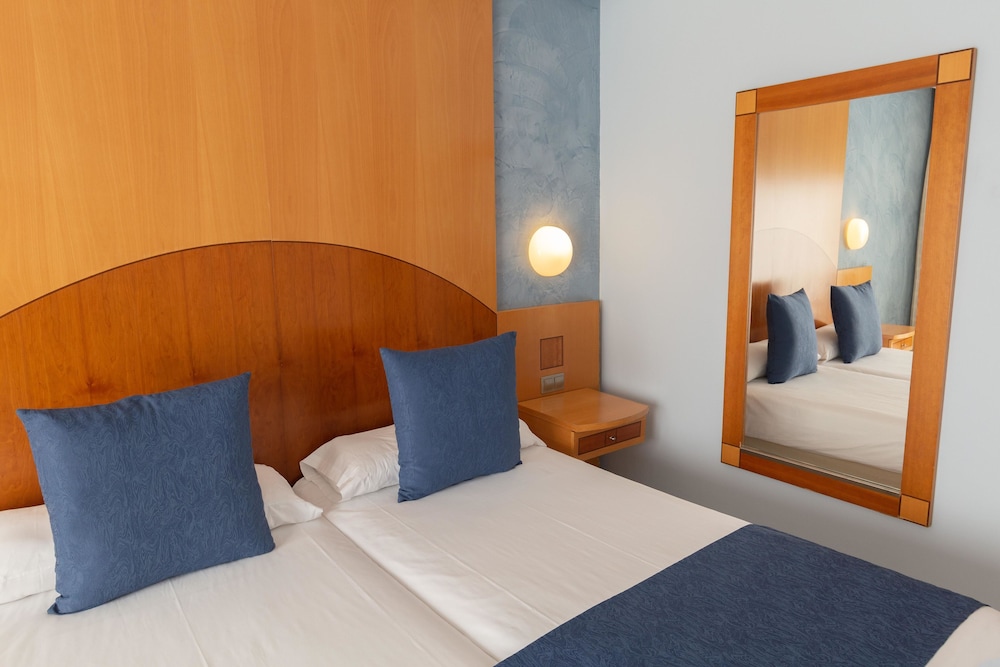 R2 Pájara Beach Hotel & Spa - All Inclusive — Rooms in Costa Calma, Canary Islands