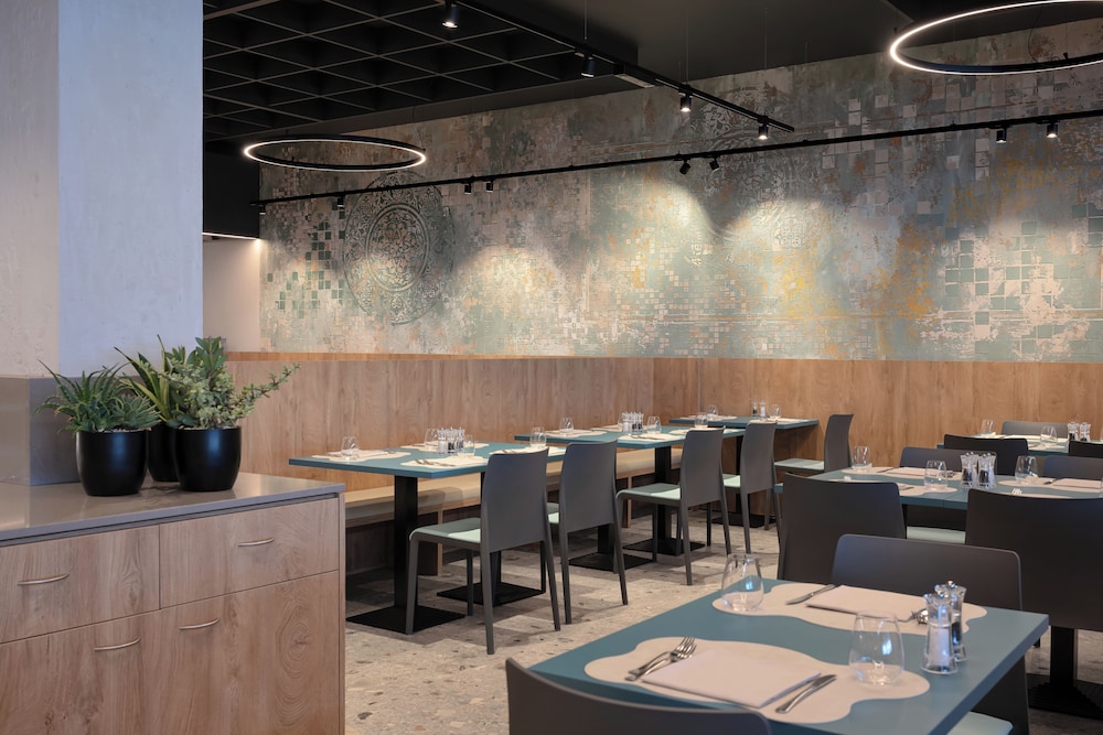Hotel Royal Village — Restaurant & bars in Limone sul Garda, Lombardy