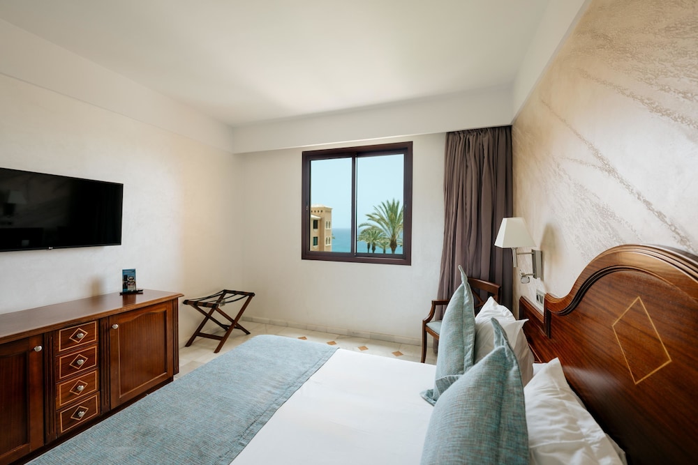 Hotel R2 Río Calma Spa Wellness & Conference — Hotel rooms in Costa Calma, Canary Islands