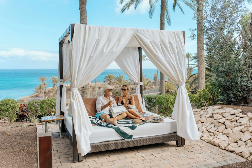 Hotel R2 Río Calma Spa Wellness & Conference — Beach in Costa Calma, Canary Islands