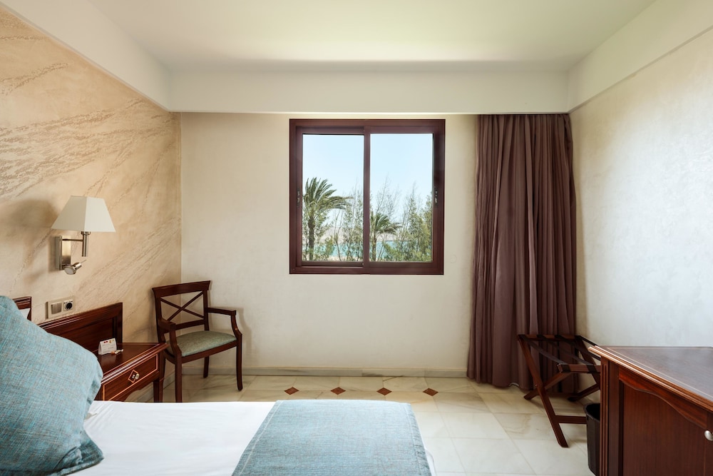 Hotel R2 Río Calma Spa Wellness & Conference — Hotel rooms in Costa Calma, Canary Islands