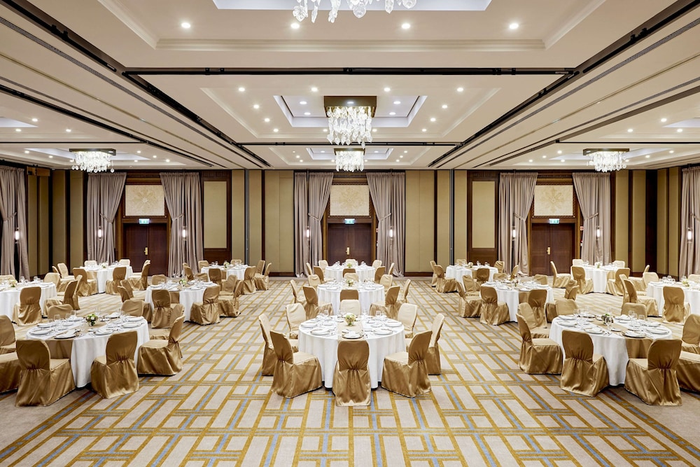 Hilton Budapest — Hotel building in Budapest, Budapest