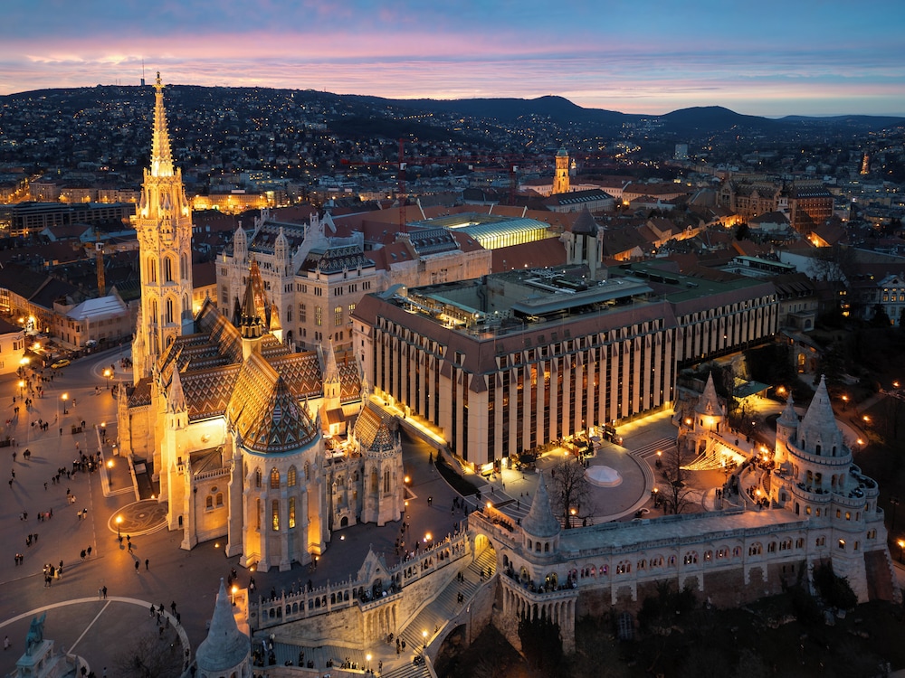 Hilton Budapest — Attractions in the area in Budapest, Budapest