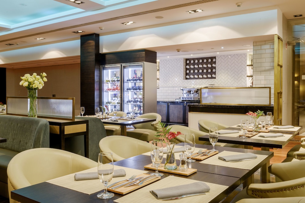 Hilton Budapest — Restaurant & bars in Budapest, Budapest
