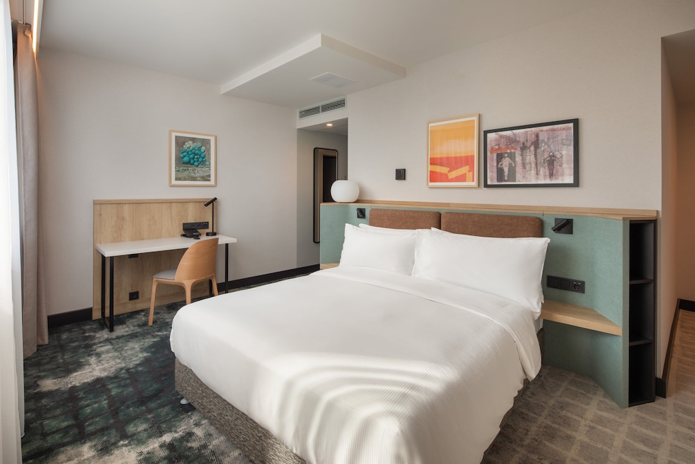 Crowne Plaza Budapest by IHG — Hotel rooms in Budapest, Budapest
