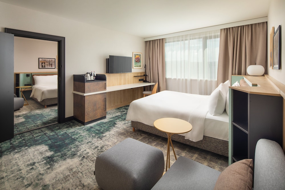 Crowne Plaza Budapest by IHG — Hotel rooms in Budapest, Budapest
