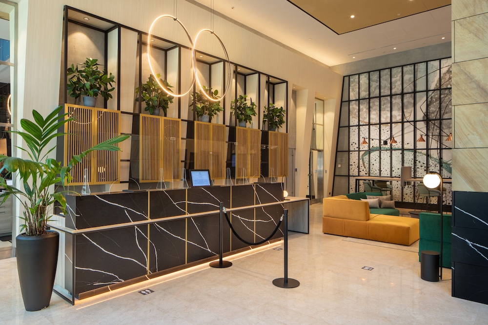 Crowne Plaza Budapest by IHG — Hotel building in Budapest, Budapest