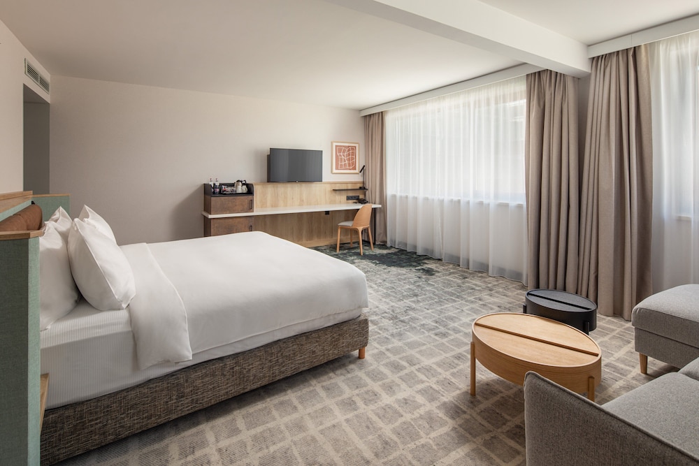 Crowne Plaza Budapest by IHG — Hotel rooms in Budapest, Budapest