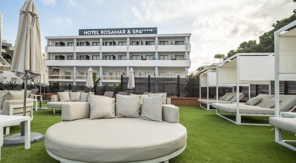 Hotel Rosamar & Spa — Swimming pool in Lloret de Mar, Catalonia