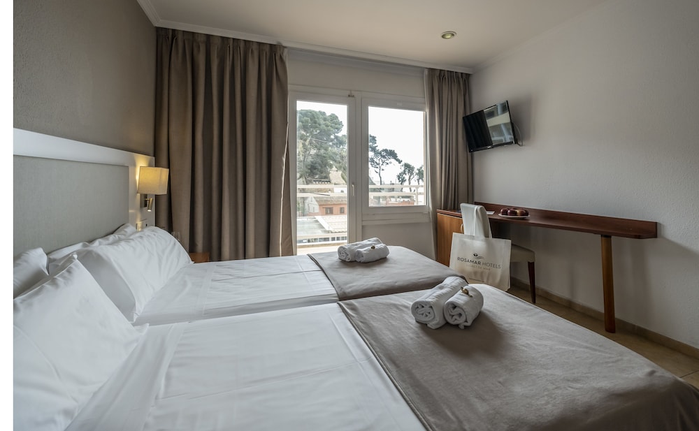 Hotel Rosamar & Spa — Hotel rooms in Lloret de Mar, Catalonia