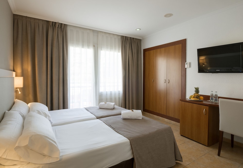 Hotel Rosamar & Spa — Hotel rooms in Lloret de Mar, Catalonia