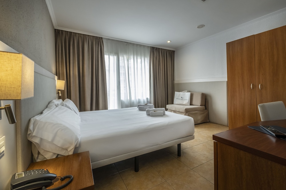 Hotel Rosamar & Spa — Hotel rooms in Lloret de Mar, Catalonia