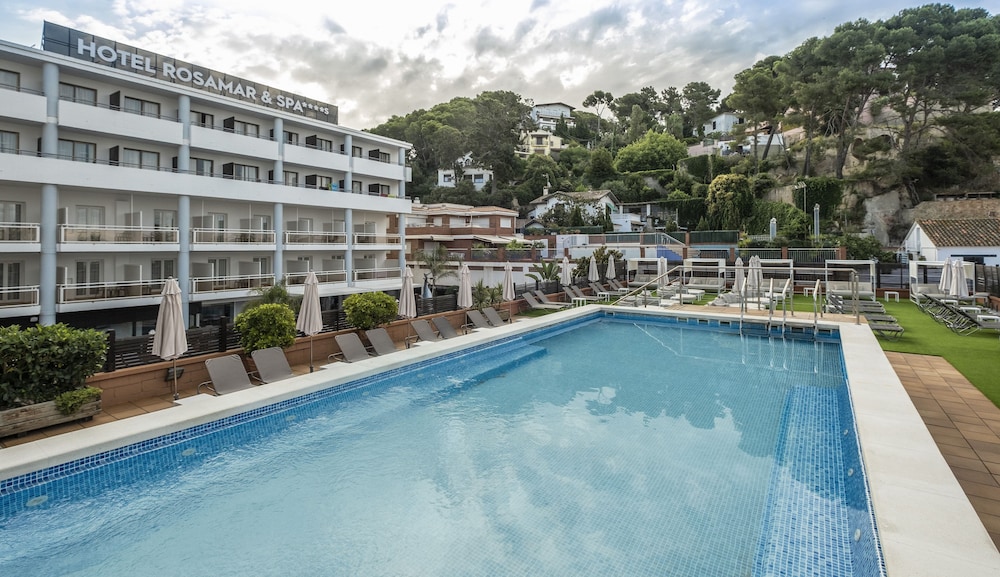 Hotel Rosamar & Spa — Swimming pool in Lloret de Mar, Catalonia