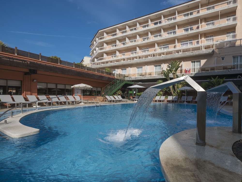 Hotel Rosamar & Spa — Swimming pool in Lloret de Mar, Catalonia