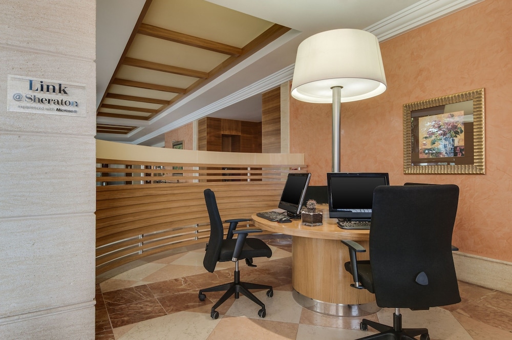 Sheraton Fuerteventura Beach, Golf & Spa Resort — Hotel building in Costa de Antigua, Canary Islands