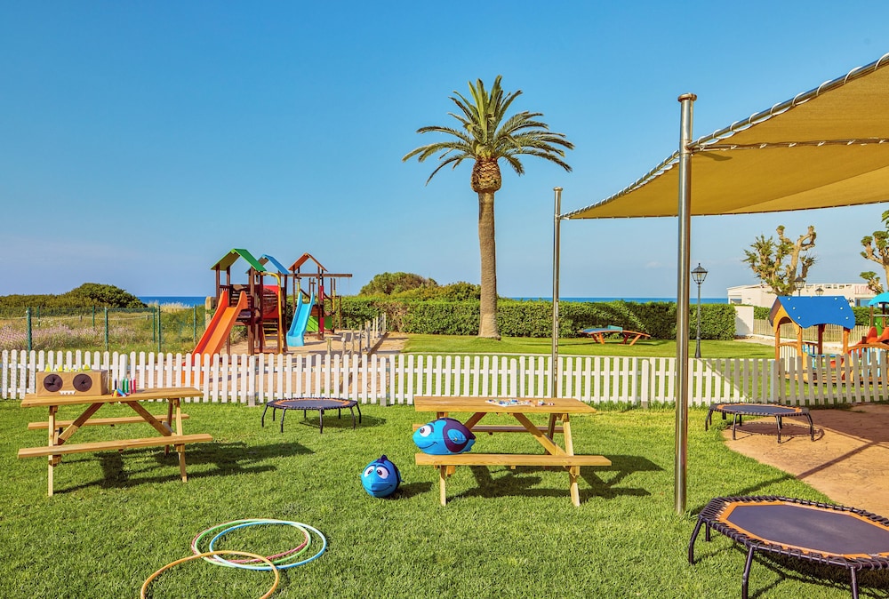 Sol Milanos Pingüinos — Attractions for children in Son Bou, Balearic Islands