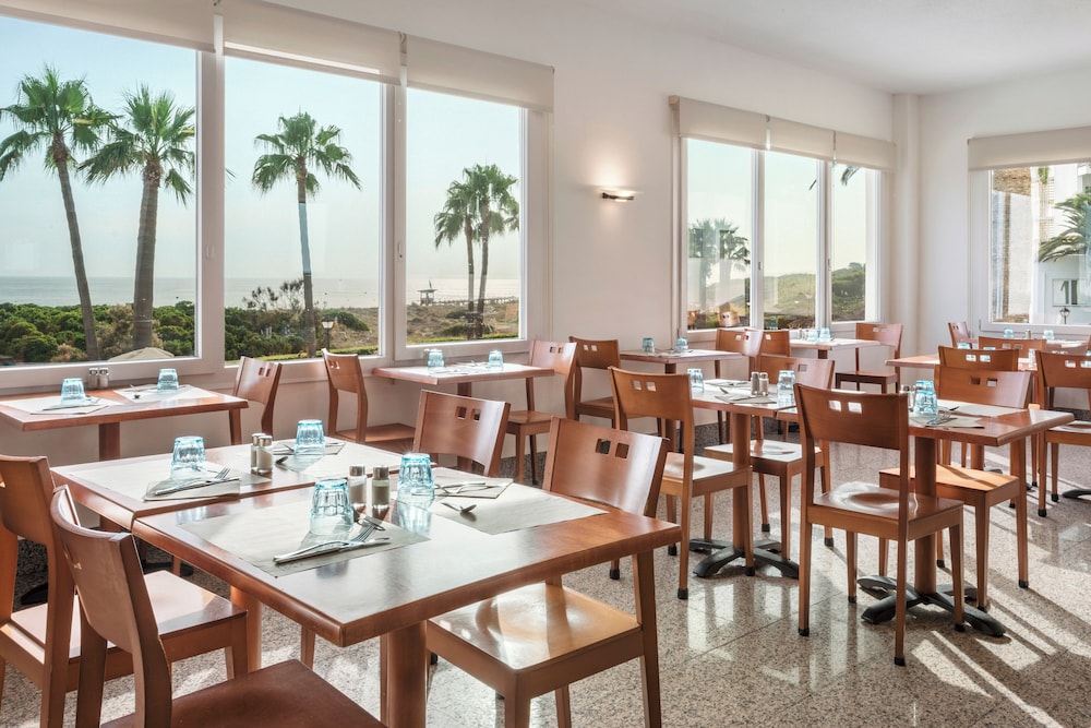 Sol Milanos Pingüinos — Restaurant & bars in Son Bou, Balearic Islands