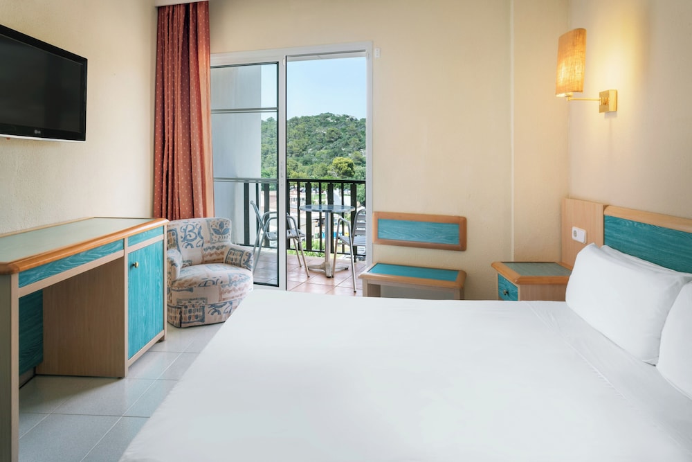 Sol Milanos Pingüinos — Hotel rooms in Son Bou, Balearic Islands