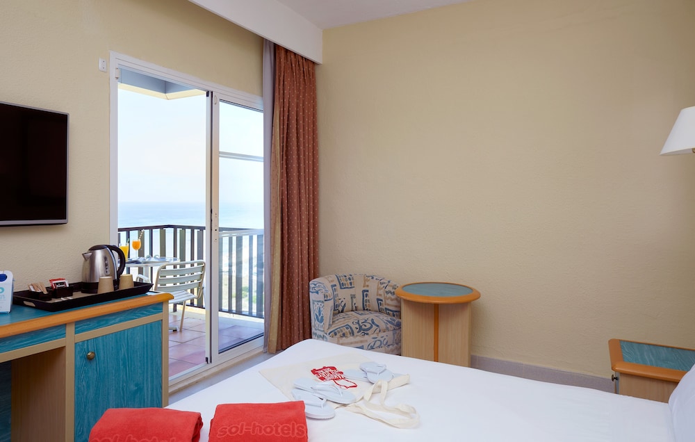 Sol Milanos Pingüinos — Hotel rooms in Son Bou, Balearic Islands