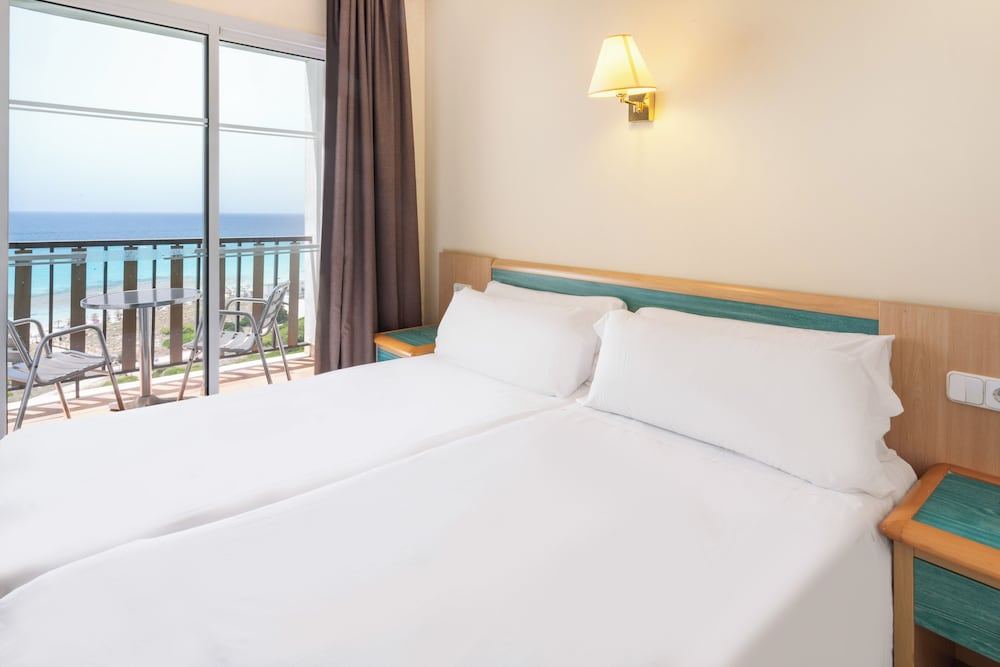 Sol Milanos Pingüinos — Hotel rooms in Son Bou, Balearic Islands