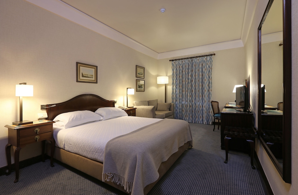 Heritage Lisboa Plaza Hotel - Avenida — Hotel rooms in Lisbon, Lisboa